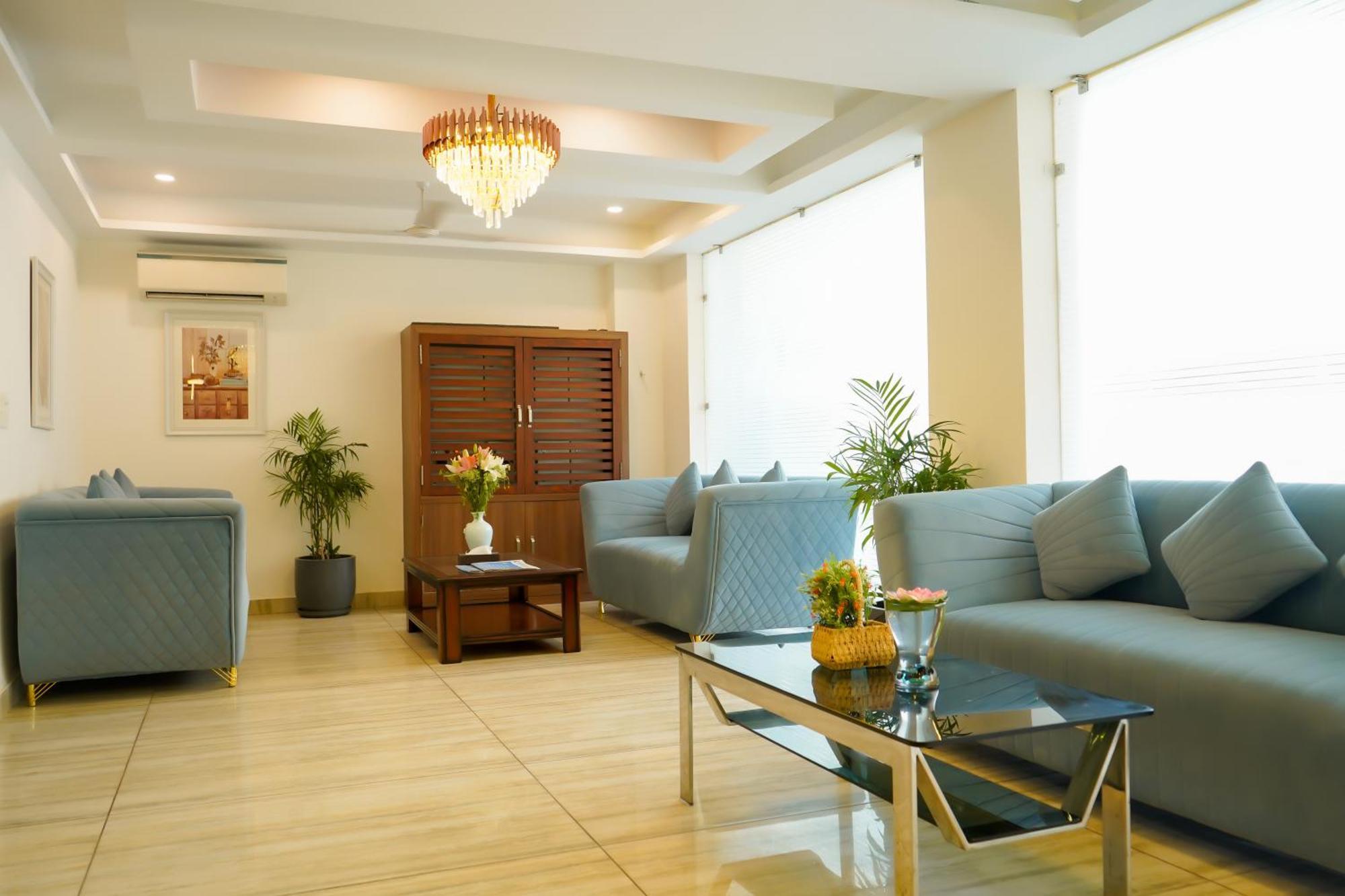 Hotel The Luxe 18 - Golf Course Road Gurgaon Exterior foto
